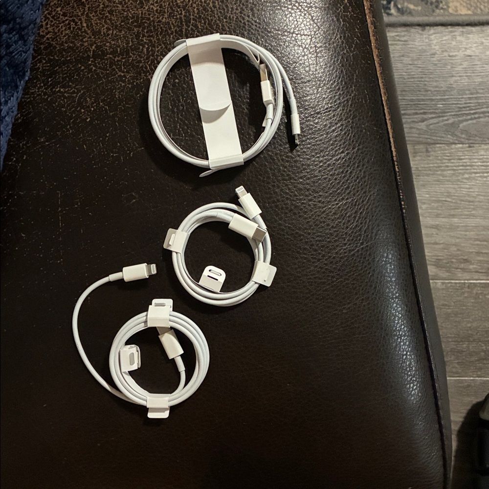 White Charging Cables Set